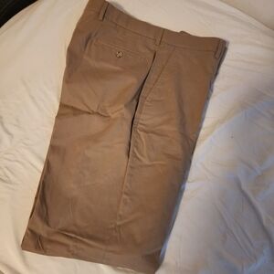Classic Men's Khaki Chinos